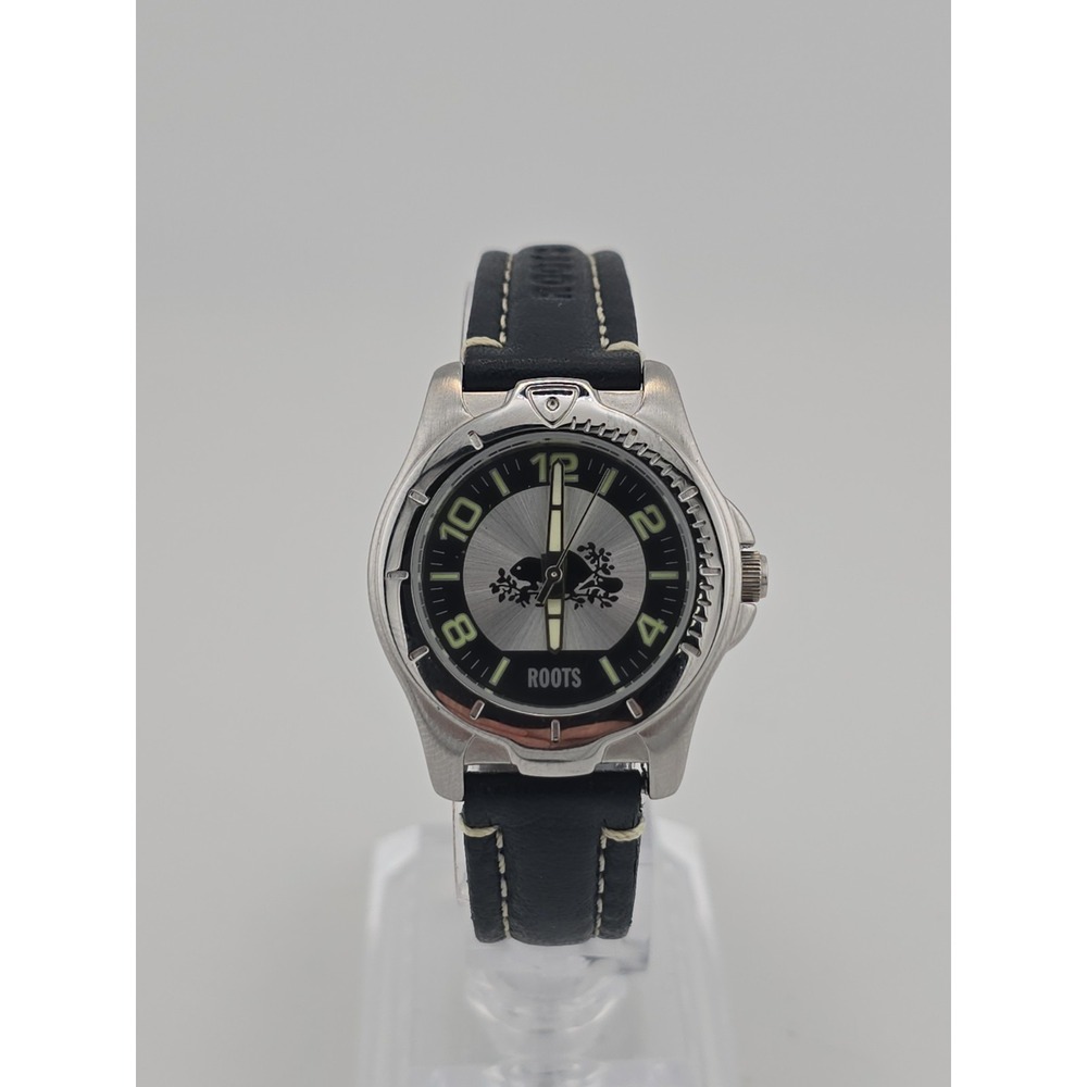 Roots Canada Women's Quartz Watch Vintage Beaver Logo Dial - New Battery 28mm